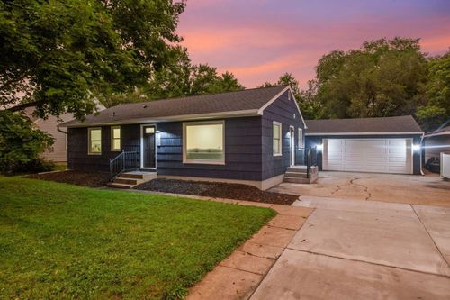 1309 Parallel St, Chaska, MN, 55318-2471 | Card Image