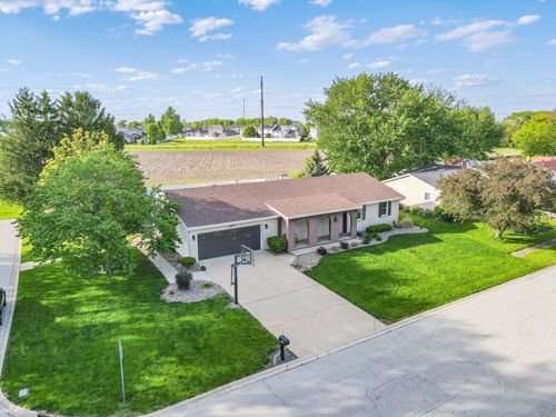 901 Edwin Dr, Bourbonnais, IL, 60914-1309 | Card Image
