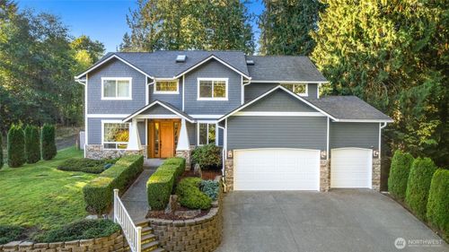 7368 E Wyoming St, Port Orchard, WA, 98366-8253 | Card Image