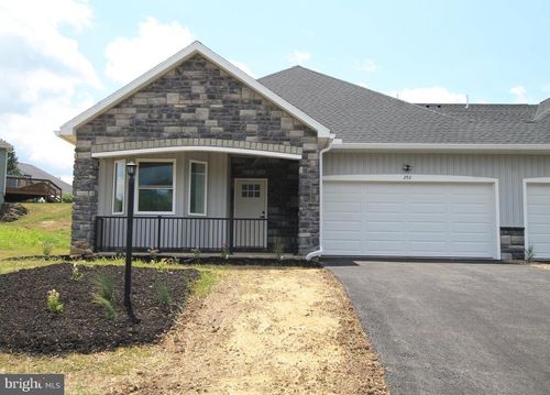 294 Meadow Flower Cir, BELLEFONTE, PA, 16823-8526 | Card Image