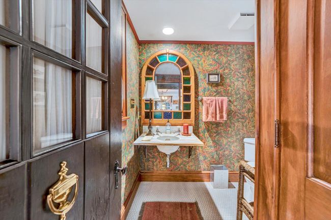 Powder Room | Image 29