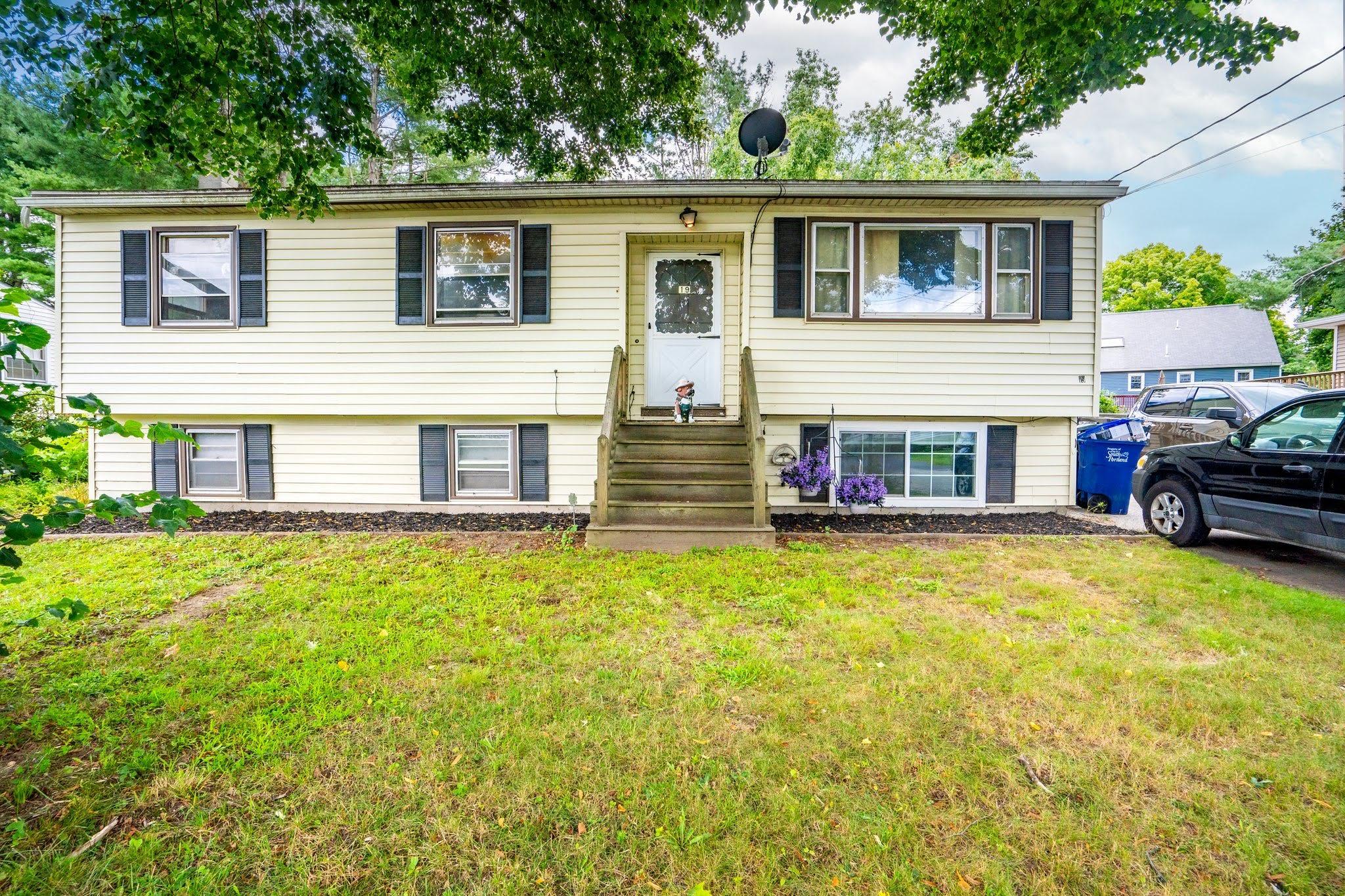 Cleveland Cir, South Portland, ME 04106