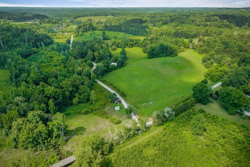 2161 Upper Hilham Rd, Livingston, TN, 38570-8805 | Card Image