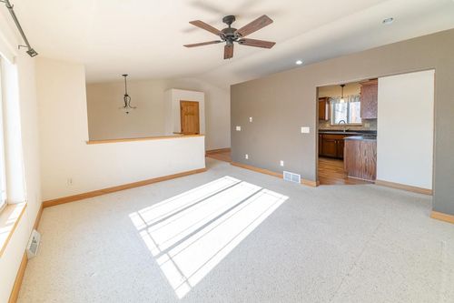 812 Pinedale Lane, Kronenwetter, WI, 54455 | Card Image