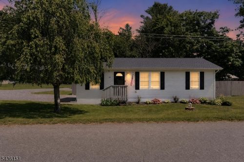 16 Clover Ln, Glenwood, NJ, 07418-1663 | Card Image