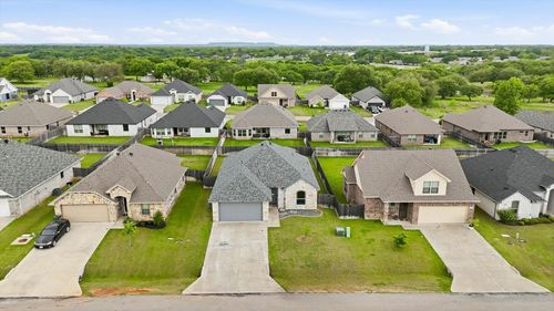 3312 Arrow Creek Dr, Granbury, TX, 76049-7248 | Card Image