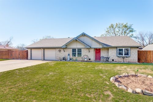 212 Casas Del Sur St, Granbury, TX, 76049-1454 | Card Image