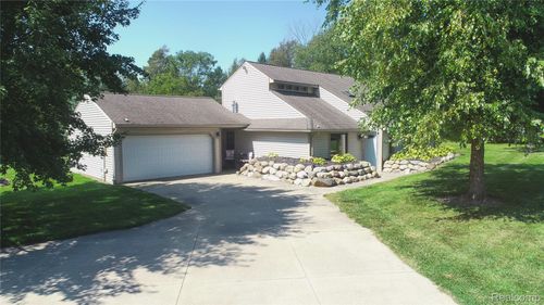 4606 S Bill Rd, Durand, MI, 48429-9768 | Card Image