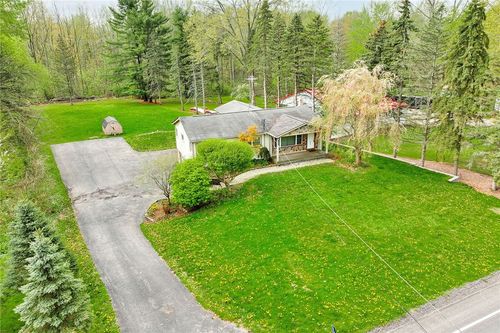 924 Ridge Road, Ontario, NY, 14519 | Card Image
