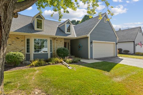 52116 Pioneer Ct, Cedarburg, WI, 53012-2958 | Card Image