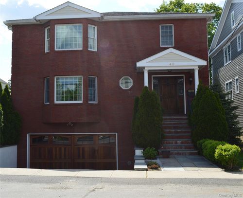 front-40 Ellsworth Ave, Harrison, NY, 10528-3111 | Card Image