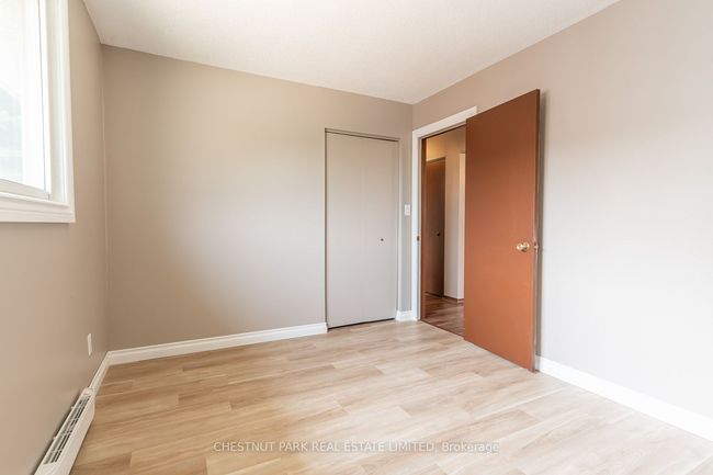 2537 3rd Ave E, House other with 3 bedrooms, 2 bathrooms and 5 parking in Owen Sound ON | Image 9
