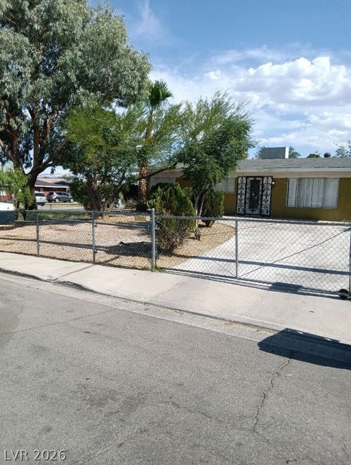 4549 Oakdale Ave, Las Vegas, NV, 89121-2703 | Card Image