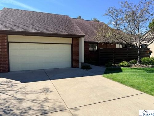 1512 S Franklin St, New Ulm, MN, 56073-3737 | Card Image