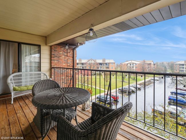 APT-304 - 671 Hapsfield Ln, Condo with 2 bedrooms, 2 bathrooms and 1 parking in Buffalo Grove IL | Image 17