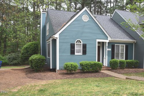 1015 Oak Lake Ct, Raleigh, NC, 27606-8065 | Card Image