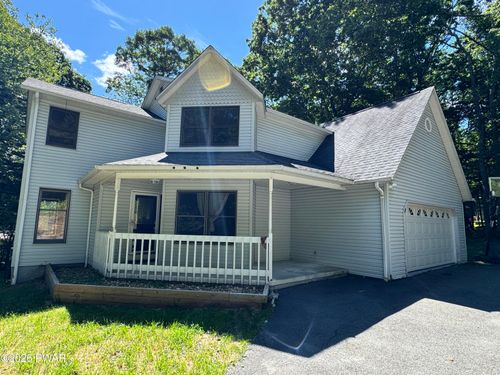 112 N Ridge Dr, Milford, PA, 18337-9032 | Card Image