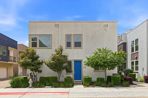 200 Box Lane, Sacramento, CA, 95818 | Card Image