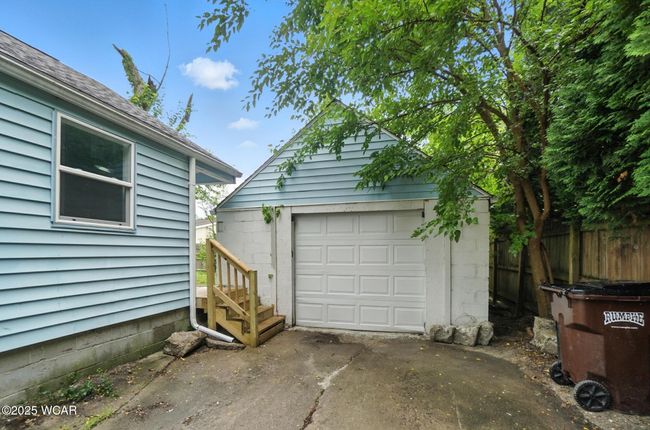 906 Daniels Ave, House other with 3 bedrooms, 2 bathrooms and 1 parking in Lima OH | Image 6