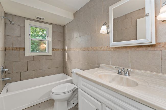 E - 2603 19th St, Condo with 3 bedrooms, 3 bathrooms and null parking in Patterson Twp PA | Image 19