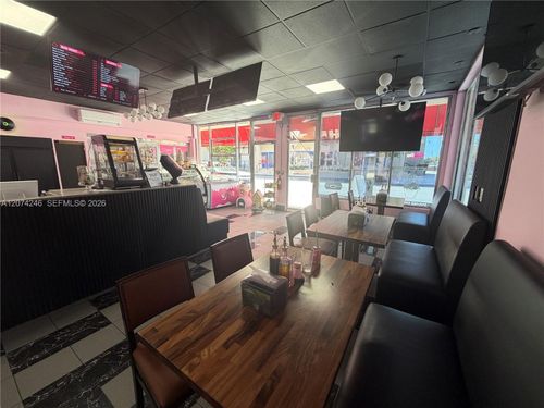 Restaurant E For Rent, Hialeah, FL, 33010 | Card Image
