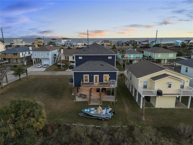 22318 Vista Del Mar, House other with 4 bedrooms, 3 bathrooms and 5 parking in Galveston TX | Image 32