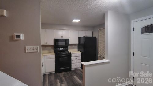 c-9624 Vinca Cir, Charlotte, NC, 28213-0011 | Card Image