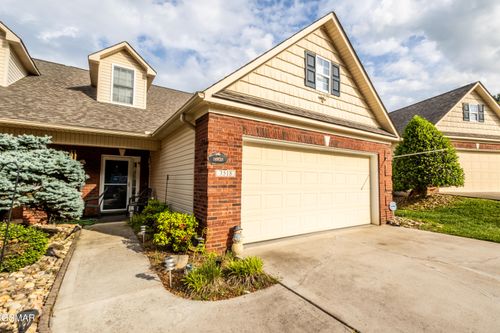 3518 Pebblebrook Way, Knoxville, TN, 37921-7520 | Card Image