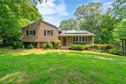 126 Glenwood Rd, Clinton, CT, 06413-1423 | Card Image