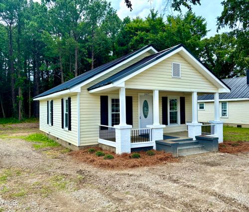 307 N Church St, Kenly, NC, 27542 | Card Image