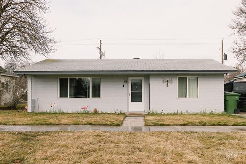 661 Sw 3rd St, Ontario, OR, 97914-3559 | Card Image