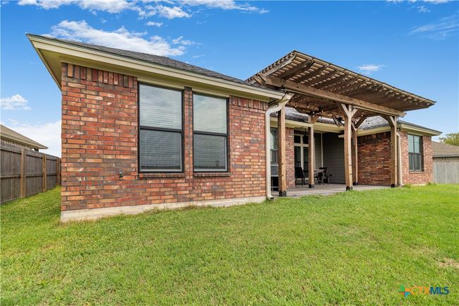 211 Amberglow Ct, House other with 3 bedrooms, 2 bathrooms and null parking in Victoria TX | Image 22
