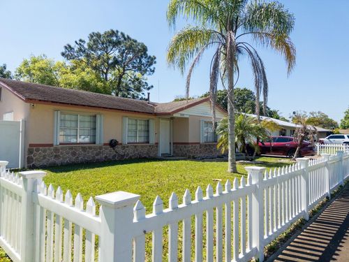 3205 Hibiscus Ave, Fort Pierce, FL, 34947-7240 | Card Image