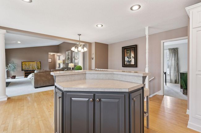 Gorgeous hardwood floors | Image 15