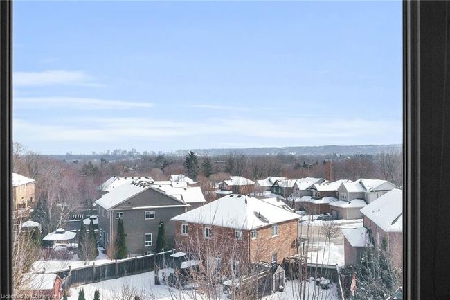 11 Sundial Cres, House other with 5 bedrooms, 3 bathrooms and 6 parking in Dundas ON | Image 31