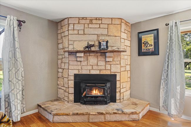 111 Encino Springs Ln, House other with 3 bedrooms, 2 bathrooms and null parking in Weatherford TX | Image 35