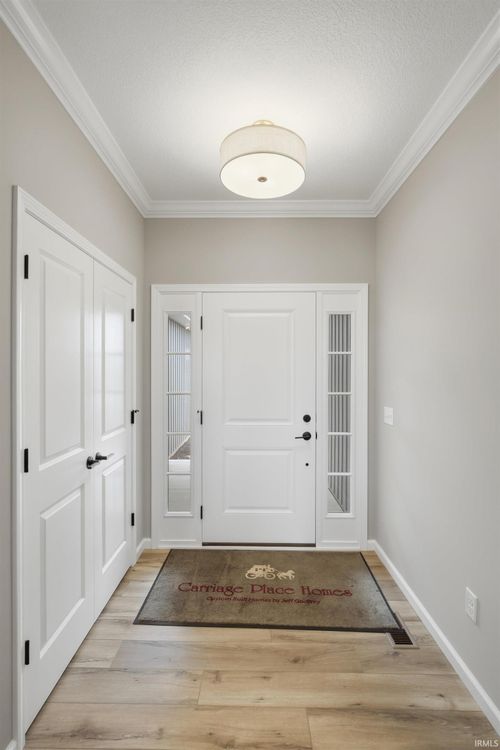 5215 Elk Run Pl, Fort Wayne, IN, 46818-0285 | Card Image