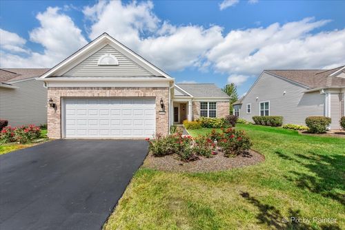 3223 Epstein Cir, Mundelein, IL, 60060-6049 | Card Image