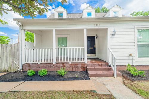 2438 Albans Rd, Houston, TX, 77005-1418 | Card Image