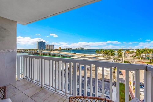604-2016 Bay Dr, Miami Beach, FL, 33141-4524 | Card Image