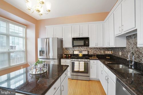 431 Stanton Pl, ALEXANDRIA, VA, 22304-7159 | Card Image