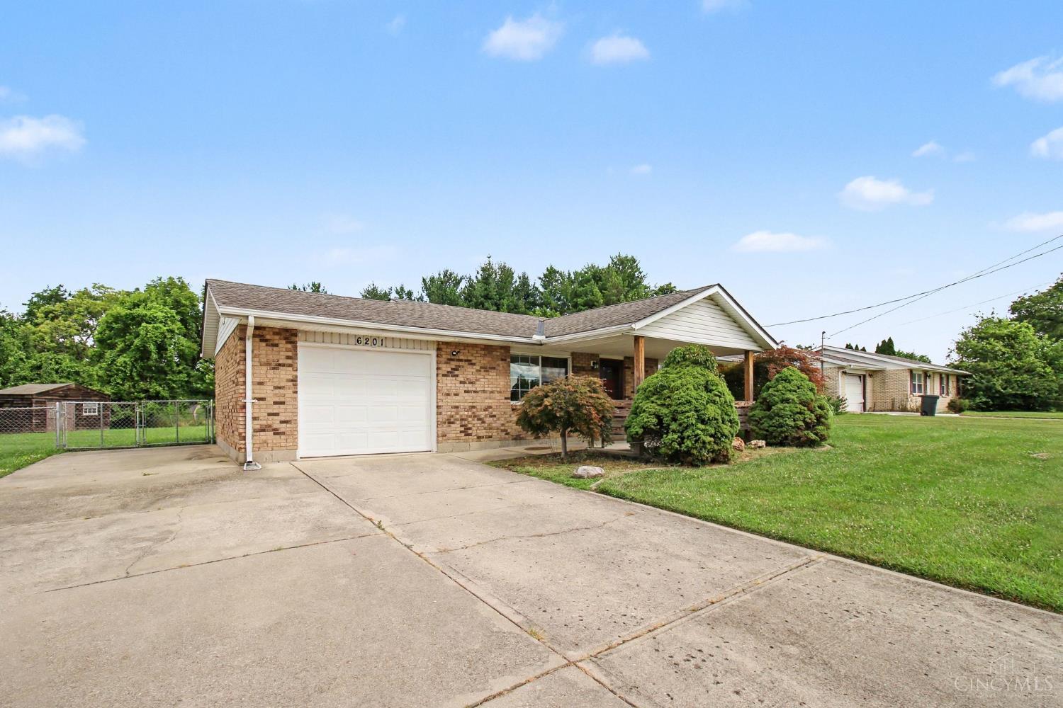 Residential in Fairfield Twp 3