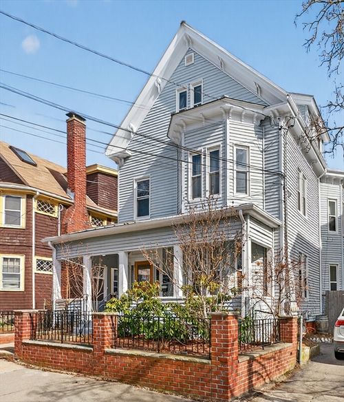 9 Dartmouth St, Somerville, MA, 02145-3861 | Card Image