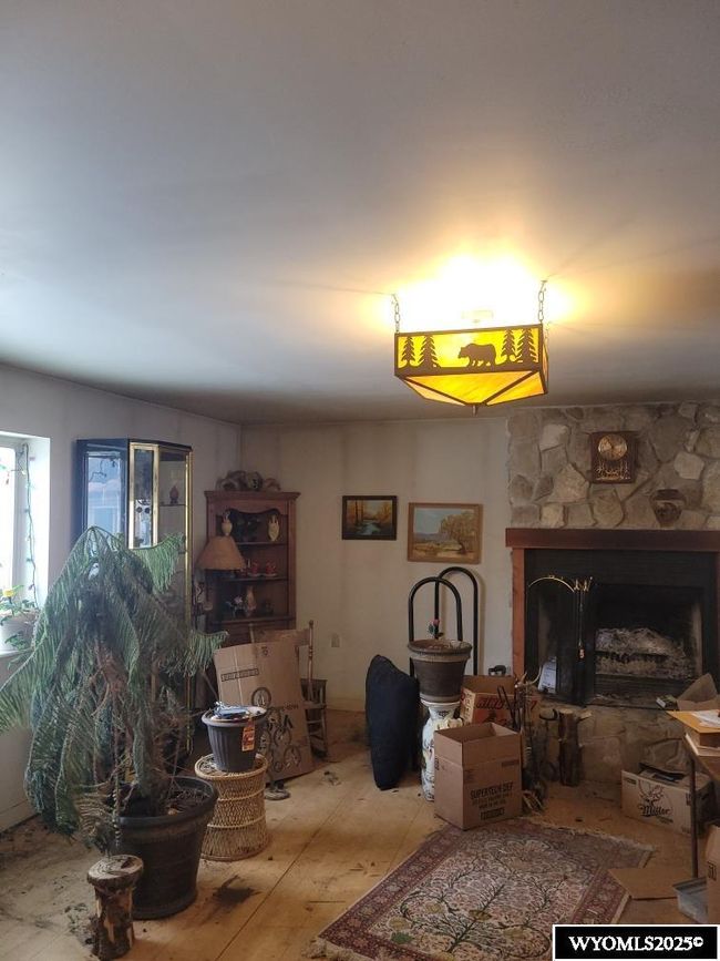 9706 9902 County Road 271, Home with 5 bedrooms, 3 bathrooms and null parking in Robertson WY | Image 35