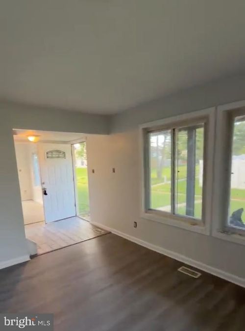 24 Medford Ct, SICKLERVILLE, NJ, 08081-2021 | Card Image
