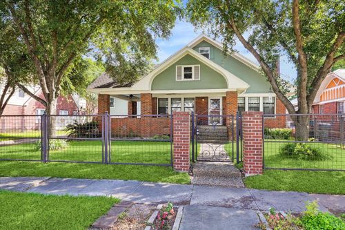 2302 Wentworth St, Houston, TX, 77004-6086 | Card Image