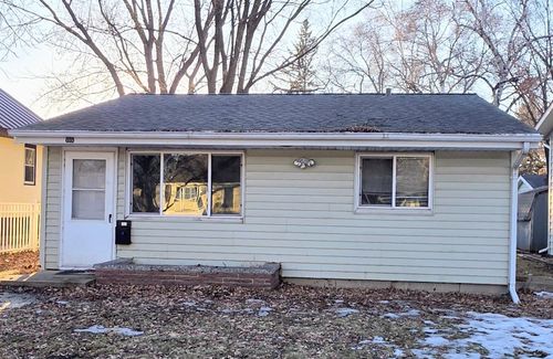 105 31st Ave N, Saint Cloud, MN, 56303-4135 | Card Image