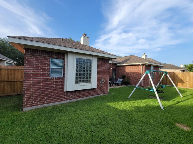 3214 Worthington Dr, House other with 3 bedrooms, 2 bathrooms and 2 parking in Pearland TX | Image 21