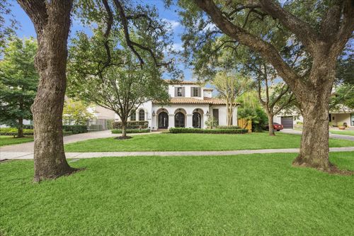 2330 Maroneal St, Houston, TX, 77030-3218 | Card Image