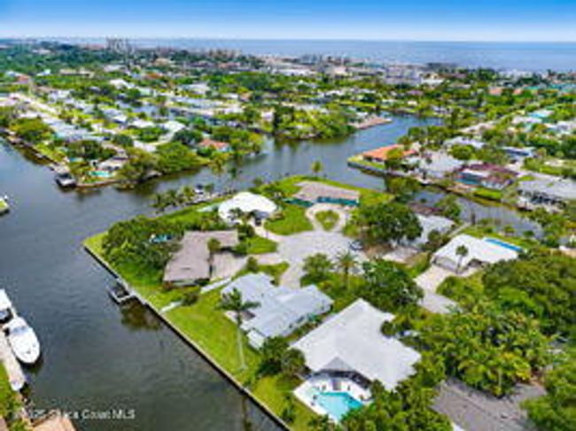 57 Riverview Ln, House other with 3 bedrooms, 2 bathrooms and null parking in Cocoa Beach FL | Image 91